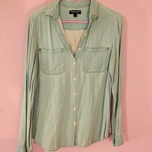 Lightwash Blue Button Down